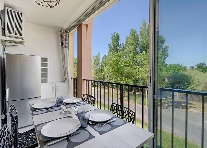 Appartement T2 Climatise Avec Piscine Secteur Richelieu