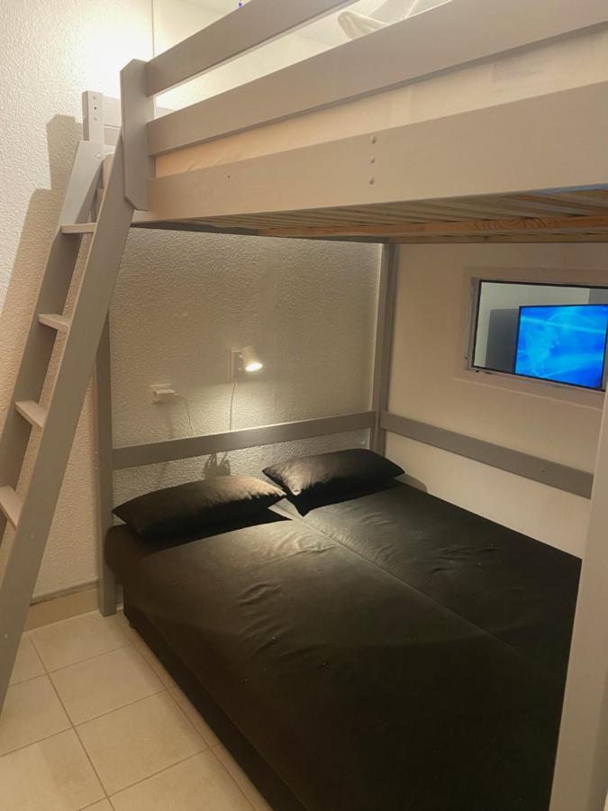Apartment T2 Climatise Avec Piscine Secteur Richelieu